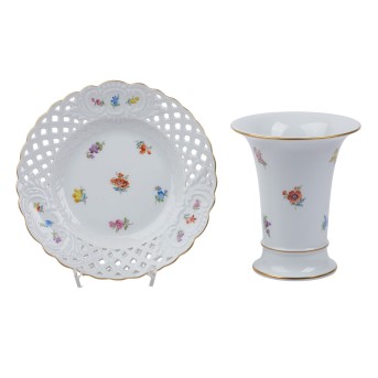 MEISSEN 'Streublümchen' vase and decorative plate, 1st choice,