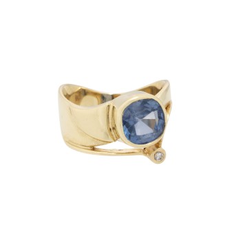 Ring mit Saphir von ca. 2,87 ct,