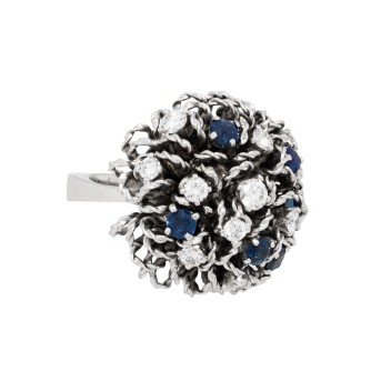 Cocktailring mit Saphiren und Brillanten zus. ca. 1,1 ct,