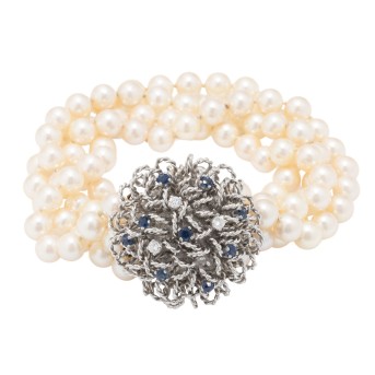 Armband aus Akoyaperlen mit Saphir-Brillantschließe,