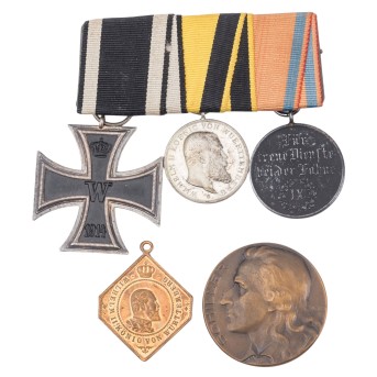 Württemberg/ Weimarer Republik/ Deutsches Reich – Konvolut Militärverdienstmedaillen,