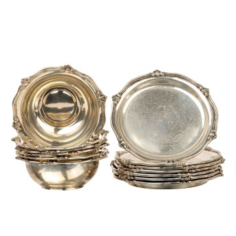 A. GIACCHÈ "Set aus 7 Tellern und 6 Schalen" 800er Silber, Anfang 20.Jh.