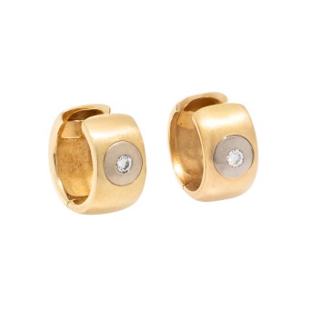 Creolen mit je 1 Brillant von ca. 0,05 ct,