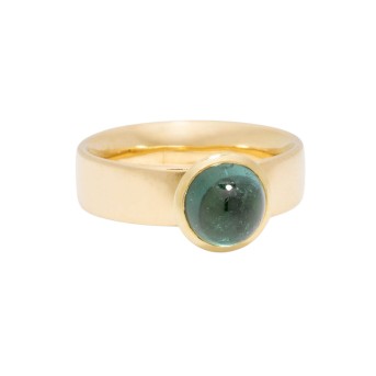 Ring mit grünem Turmalincabochon,
