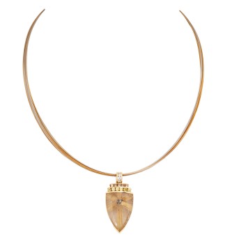 Collier mit Rutil-Stern 5,94 ct. und 14 natürlichen Fancy-Brillanten zus. 0,75 ct.