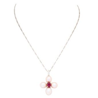 Collier mit 1 feinen Rubin 1,15 ct. und 4 Biwa-Perlen 26,5 ct. , 0,04 ct. sowie 4 Brillanten