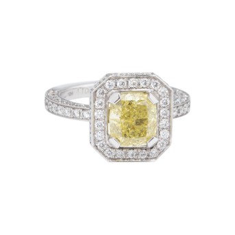 VON HOFEN Ring mit Radiant-Diamant  2.01 ct.