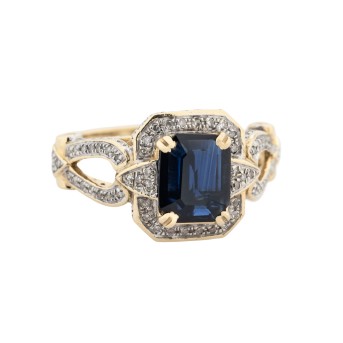 Ring mit Saphir und Diamanten zus. ca. 0,7 ct,