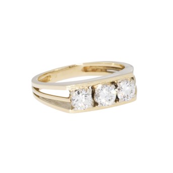 Ring mit 3 Brillanten von zus. ca. 0,93 ct,