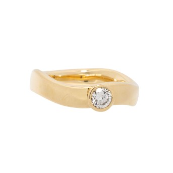 Ring mit Brillant 0,35 ct (grav.),