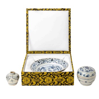 Konvolut blau-weiß Porzellan, 3-tlg. CHINA, 19. Jh.: