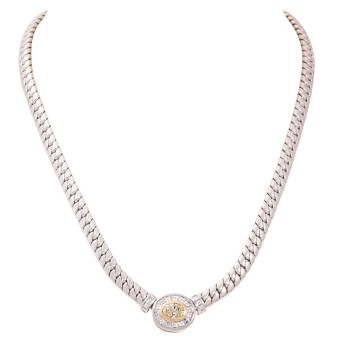 Collier mit 1 mittig gefassten fancy light gelben Diamant,
