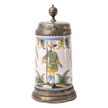 SELTENER FAYENCE-WALZENKRUG MIT JÄGER-DEKOR