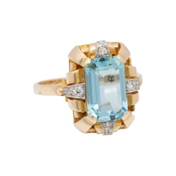 Ring mit Aquamarin und Altschliffdiamanten