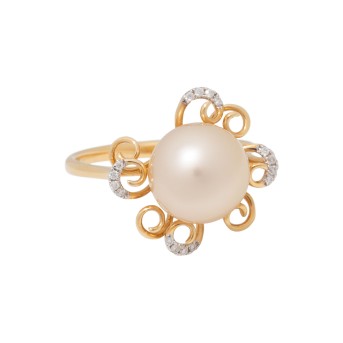 Ring mit Südseeperle und 16 Brillanten