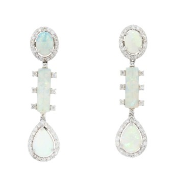 Ohrhänger mit feinen Opalen zus. 3,16 ct. und Brillanten zus. 1,52 ct.