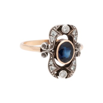 Ring mit Saphir und Diamanten,