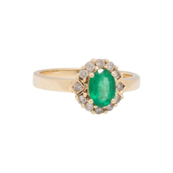 Ring mit Smaragd und Diamanten,