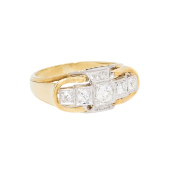 Ring mit Altschliffdiamanten und Diamantrosen