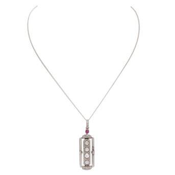 Anhänger mit 4 Altschliffdiamanten zus. ca. 0,6 ct,
