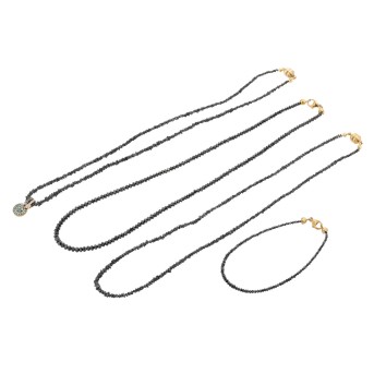 Konvolut 3 Ketten und 1 Armband aus schwarzen Diamantrondellen,