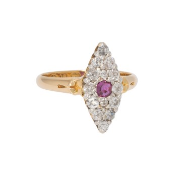 Ring mit Rubin und Altschliffdiamanten,