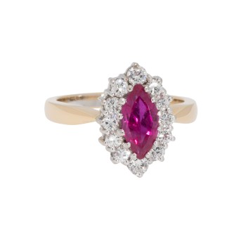 Ring mit Rubin entouriert von Brillaten,