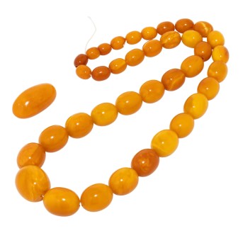 Set, Collier und Brosche aus Bernstein,