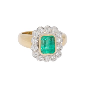 Ring mit Smaragd ca. 2,2 ct und Brillanten,