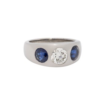 Ring mit Brillant und Saphiren,