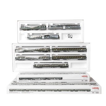 MÄRKLIN zwei Schnellzugwagen-Sets zum 160jährigen Märklin-Jubiläum, Spur H0,