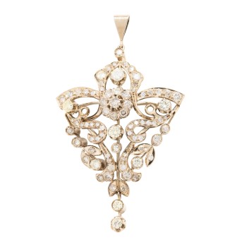 Anhänger mit zahlreichen Brillanten von zus. ca. 6 ct,