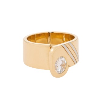 Solitärring mit Brillant von ca. 0,74 ct,