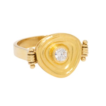 ENGELHARDT-NUSS Ring mit Brillant  0,27 ct (grav.),