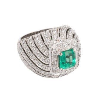 Ring mit Smaragd ca. 1,5 ct und Brillanten