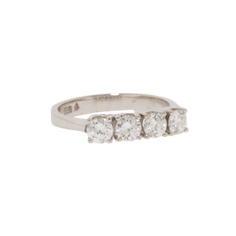 Ring mit Brillanten