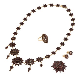 Konvolut Granatschmuck 4-teilig,