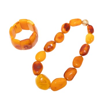 Konvolut aus Bernsteinschmuck