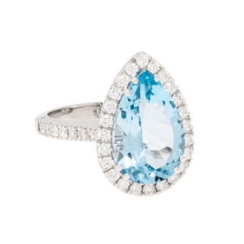 Eleganter Ring mit 1 Blautopas Tropfen 6,58 ct. und Brillanten von zus. 0,70 ct.