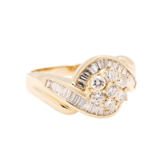 Ring mit Diamanten im Brillant-, Baguette-