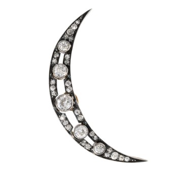 Brosche "Mondsichel" mit Altschliffdiamanten zus. ca. 1,4 ct,