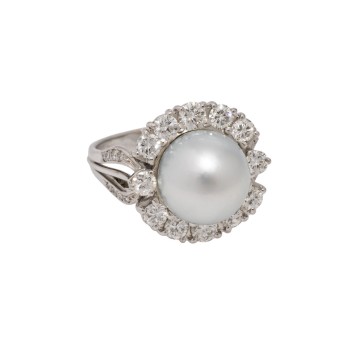 Ring mit Südseeperle und Brillanten