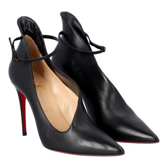 LOUBOUTIN Pumps 'VAMPYDOLY', Gr. 38.