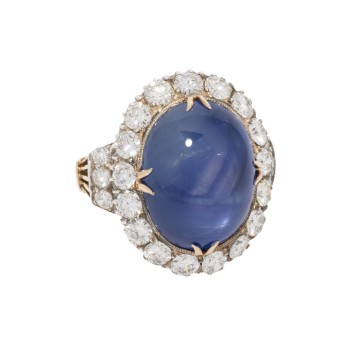 Ring mit Saphircabochon von ca, 17 ct