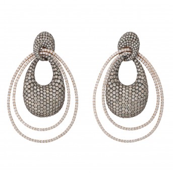 Feiner Ohrschmuck. Bes. mit braunen Brillanten zus. 9,33 cts. u. weißen Brill. zus. 2,88 cts. WEISS/VSI.