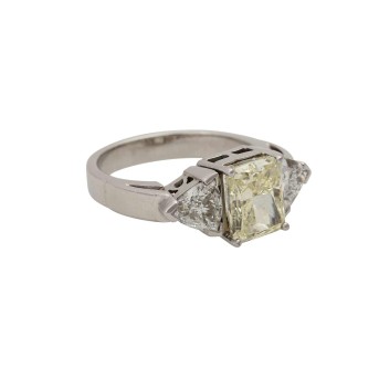 Hochfeiner Ring, bes. mit 1 Diam.-Radiant 3,02 cts. FANCY YELLOW/SI