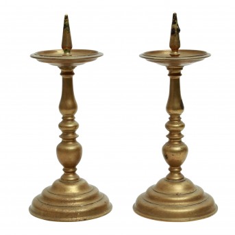 Pair of altar candlesticks, brass, 18th/19th century.