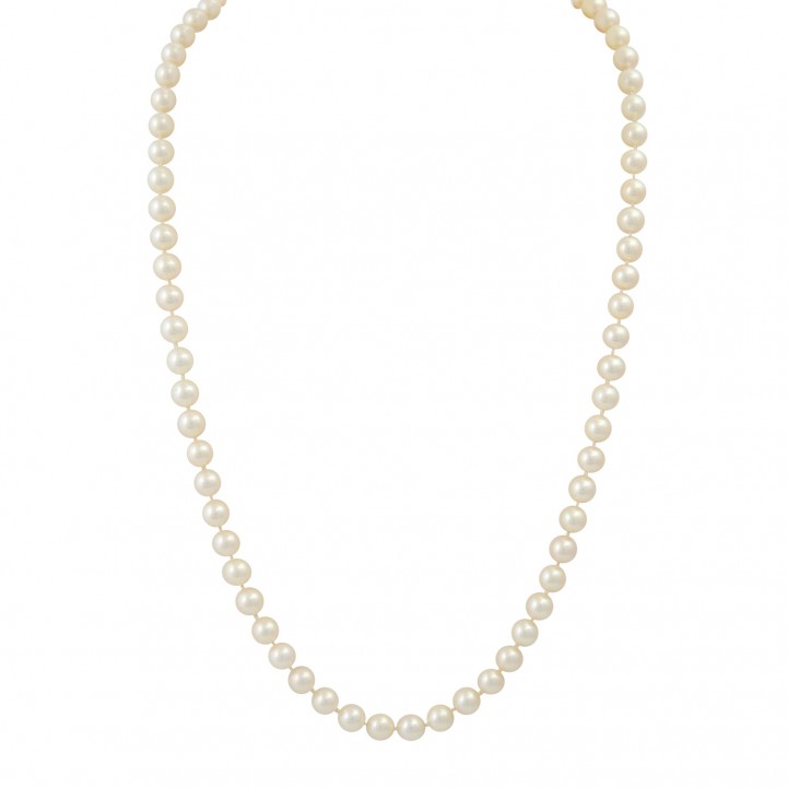 Endless pearl necklace,  