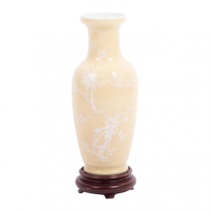 Vase aus Porzellan. JAPAN, Meiji-Periode (1868-1912), 