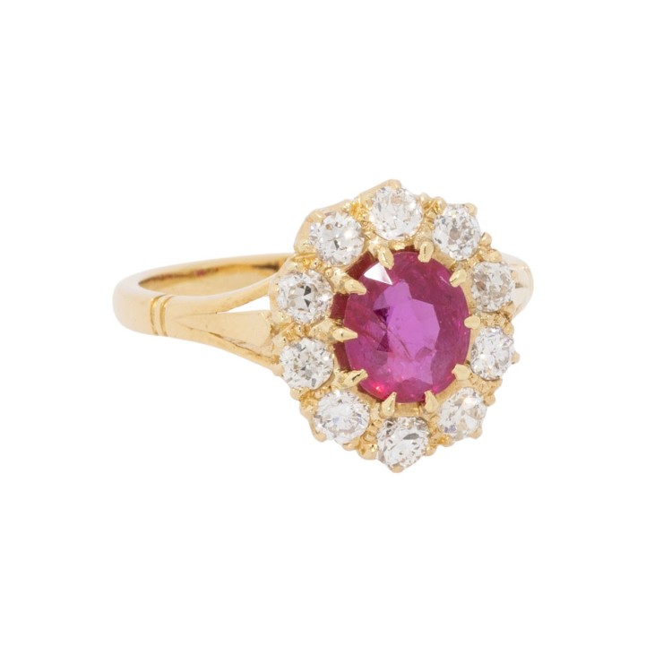 Ring mit einem natürlichen Rubin aus Burma,  